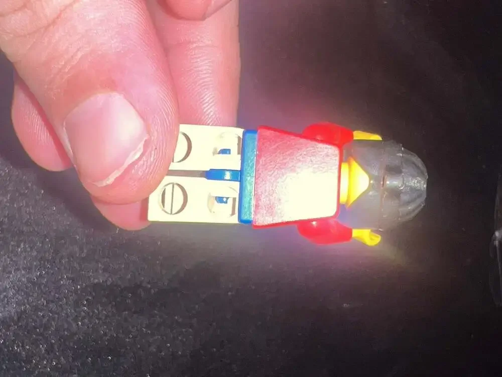 Lego Western Native American Indian with Red Shirt and Black Quiver (ww022)